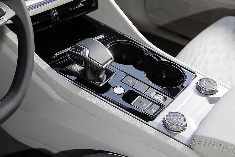 VW Touareg III