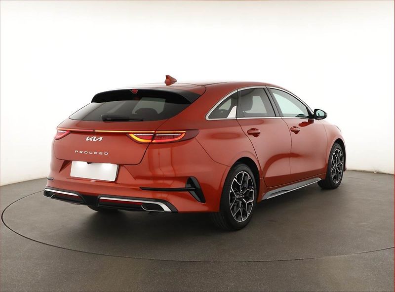 Kia Pro_Ceed (2025) GT Line Plus 1.5 T-GDI - fotka 5 z 20
