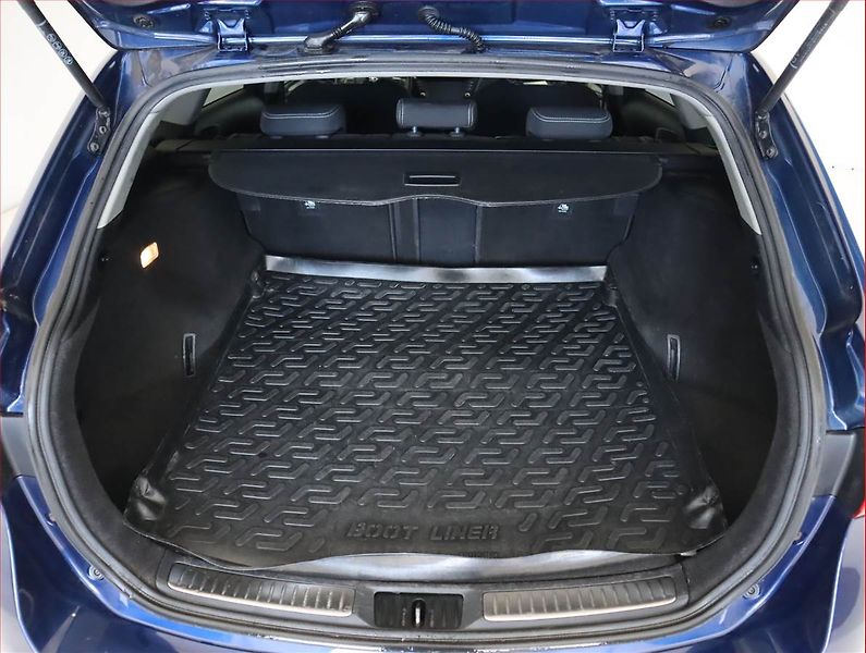 Toyota Avensis (2016) 2.0 D-4D, Serv.kniha, Navi - fotka 14 z 18