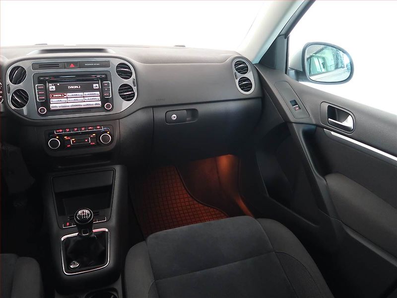 Volkswagen Tiguan (2012) Sport&Style 2.0 TDI, 4X4 - fotka 8 z 14