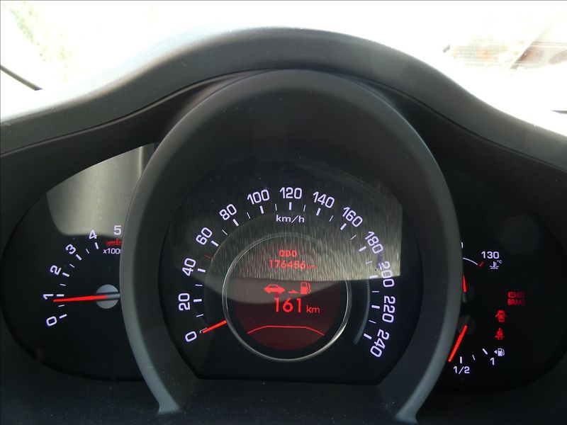 Kia Sportage 2,0 CRDi 135kW AWD 2x kola, ČR - fotka 33 z 41