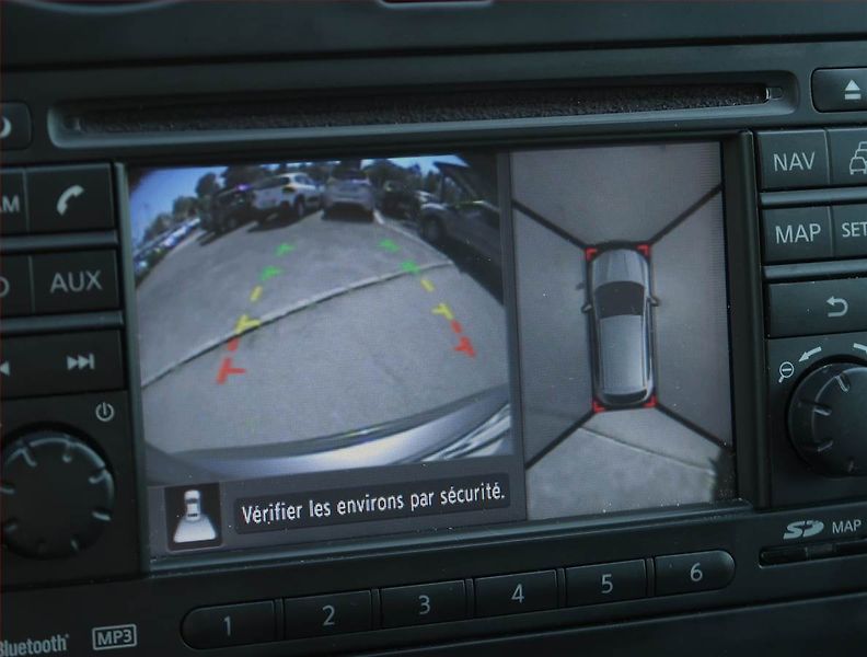 Nissan Qashqai (2013) 2.0, Automat, ČR,1.maj - fotka 20 z 21