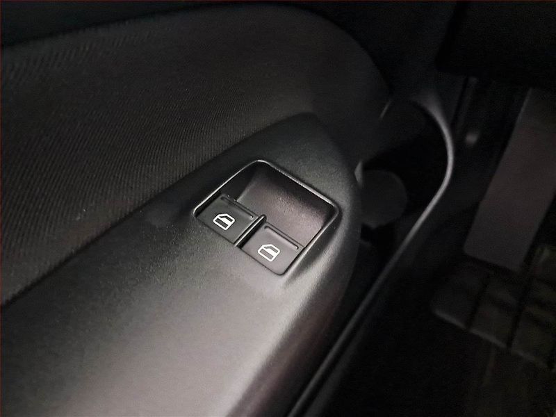 Škoda Octavia (2008) 1.8 TSI, po STK, Tažné - fotka 17 z 18