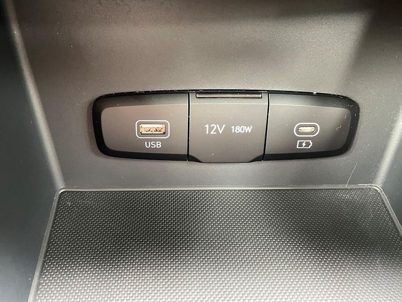Hyundai i30 (2024) 1,5i Smart Man6 - fotka 9 z 9
