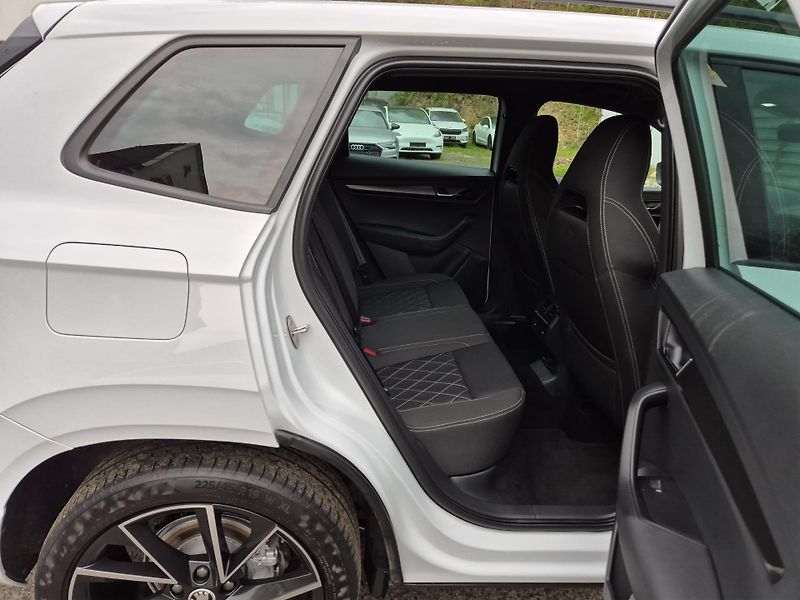 Škoda Karoq SPORTLINE 110kw 4x4 DSG   - fotka 15 z 47