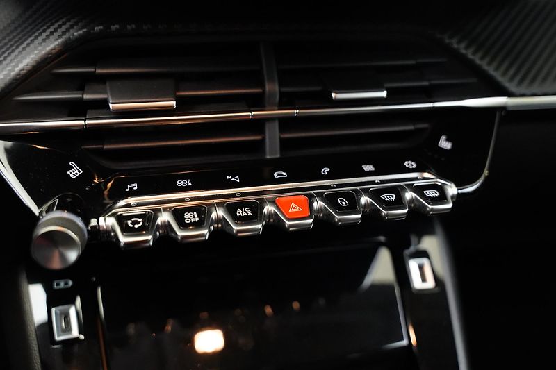 Peugeot 208 - fotka 21 z 26