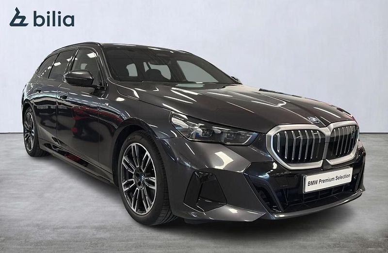 BMW i5 eDrive40 Touring M Kamera Taž. - fotka 18 z 18
