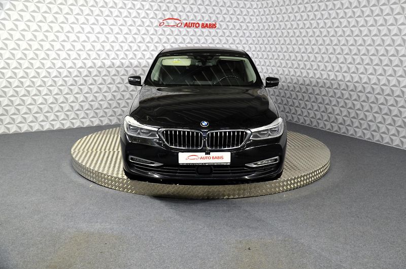BMW Řada 6 (2018) 640d GT XDRIVE Luxury - fotka 2 z 28