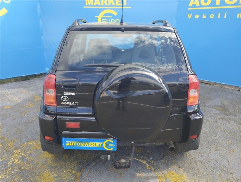 Toyota RAV4 2,0 - fotka 5 z 13