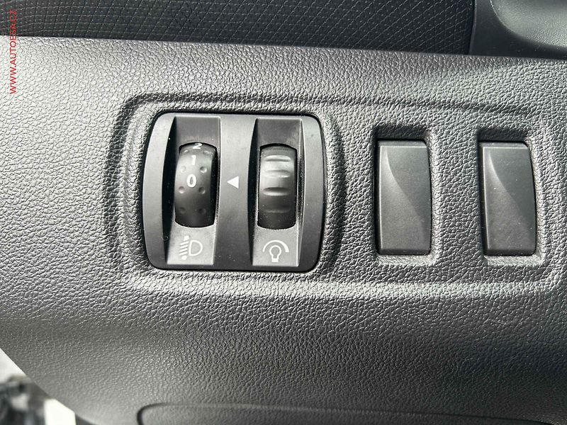Renault Clio (2016) 1.2i, 1.maj,ČR, servis.kniha - fotka 17 z 17