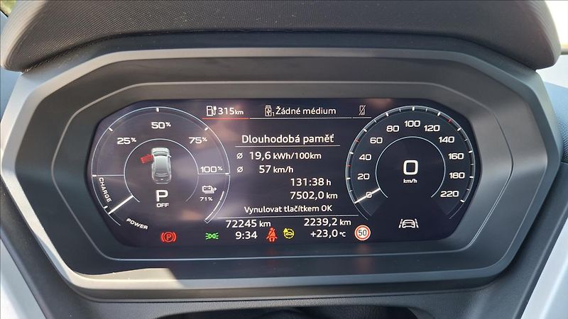 Audi Q4 0,0 e-tron 150 Kw tep.čerpadlo - fotka 12 z 28