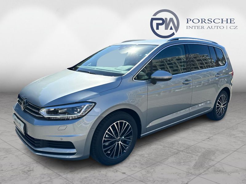 Volkswagen Touran People 1,5 TSI - fotka 1 z 24