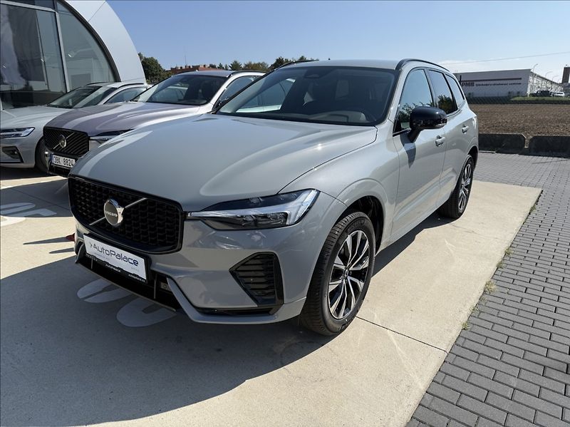 Volvo XC60 (2024) 2,0   B5 AWD PLUS DARK - fotografie inzerátu