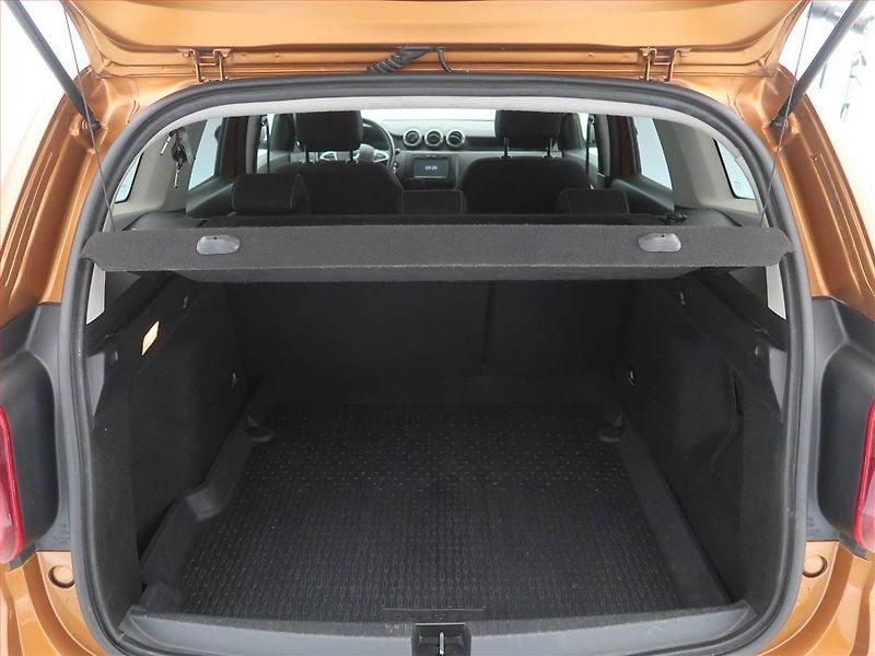Dacia Duster (2018) 1.6 SCe, Navi, Tempomat - fotka 12 z 14
