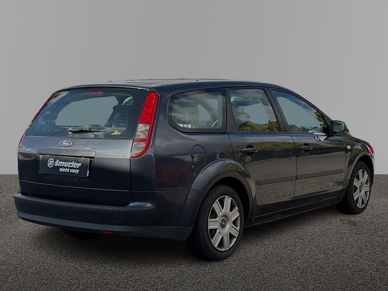 Ford Focus Kombi - fotka 4 z 4