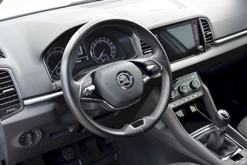 Škoda Karoq (2021) 1.0 TSI 81 kW Ambition - fotka 7 z 27