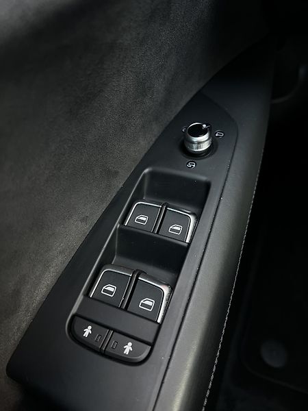 Audi A7 3.0TDI 200kW Quattro S-Line  - fotka 19 z 25