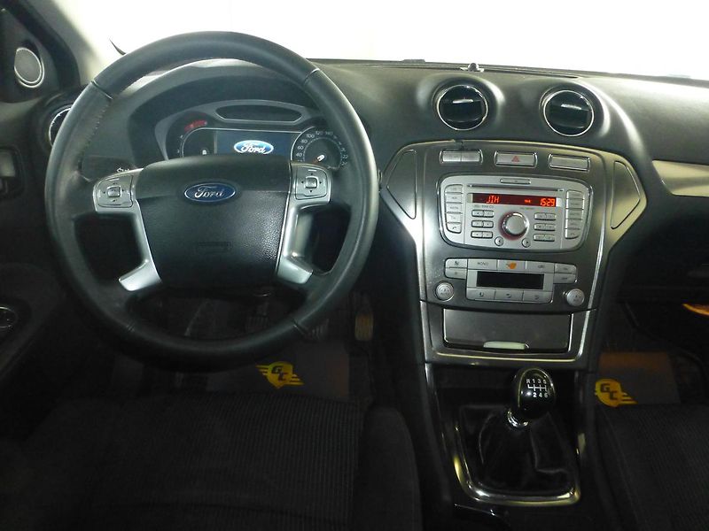 Ford Mondeo (2008) 2,0TDCI*DIGIKLIMA***ALU**TAŽNÉ - fotka 17 z 25