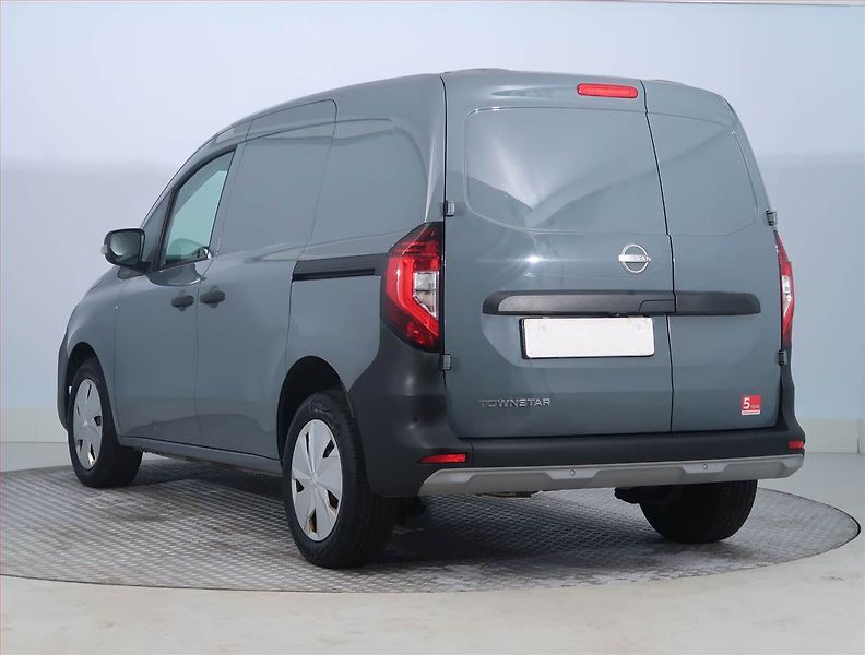 Nissan Townstar (2022) N-Connecta 1.3 DIG-T, ČR - fotka 4 z 17