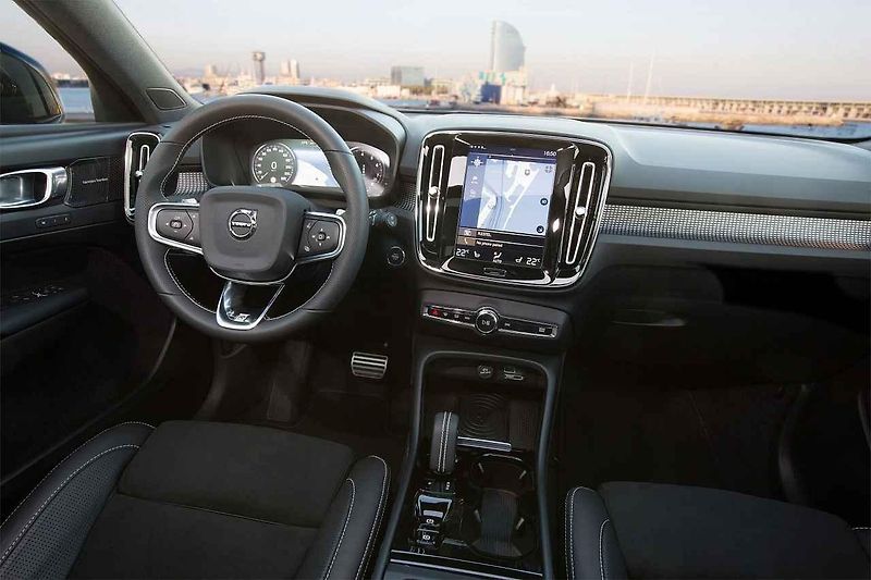 Volvo XC40.