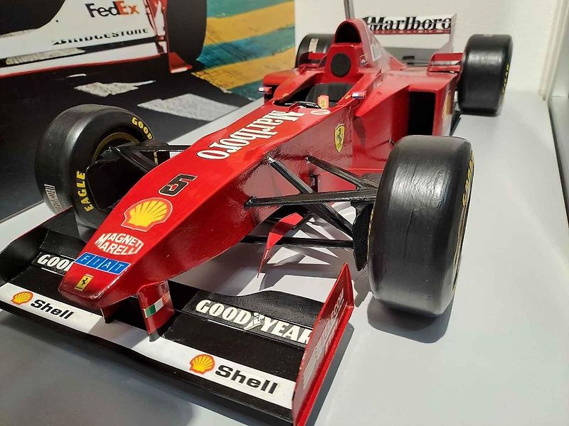 Unikátní modely závodních vozů Ferrari jsou k vidění na výstavě Legenda z Maranella v Technickém muzeu v Brně.