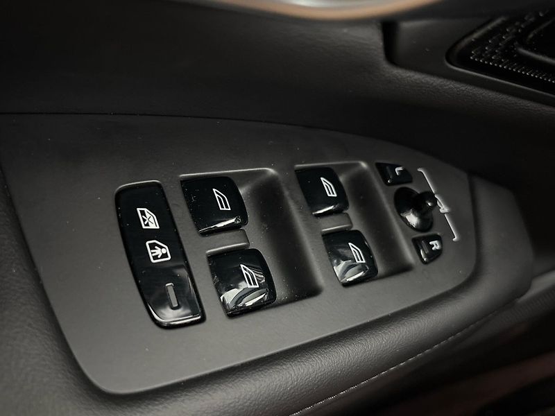 Volvo V90 Cross Country AWD - fotka 21 z 29