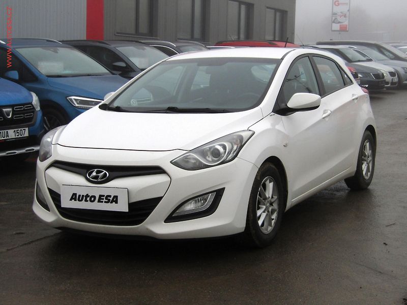 Hyundai i30 (2013) 1.6 CVVT, 1.maj,ČR, AC - fotka 3 z 16