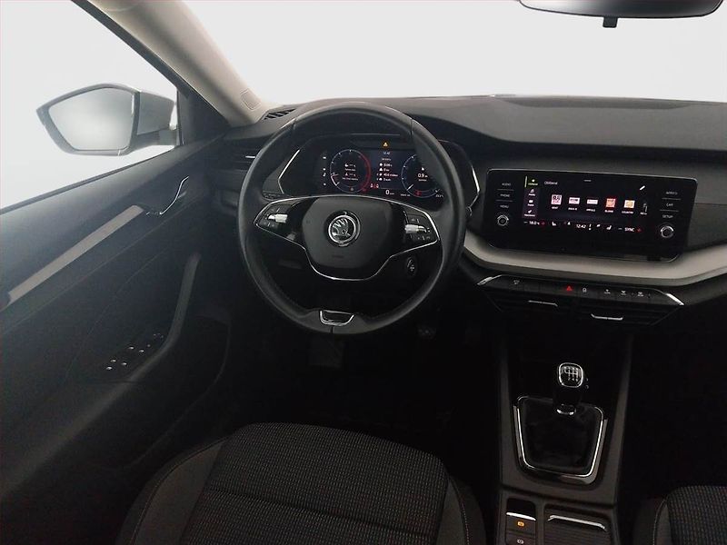Škoda Octavia (2023) Ambition 2.0 TDI, ČR,1.maj - fotka 7 z 19