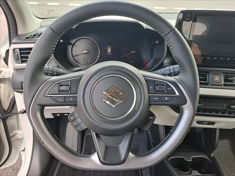 Suzuki Swift 1,2 PREMIUM HYBRID MY26 - fotka 10 z 20