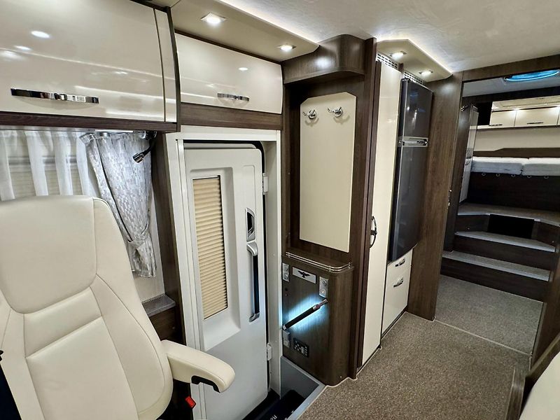 Phoenix (2024) TopX-Liner 10800 BMAMX - fotka 34 z 53
