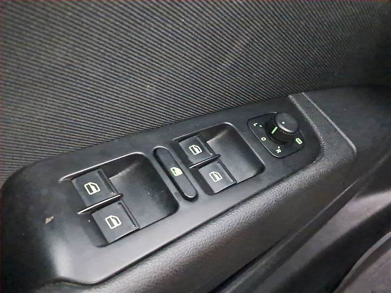 Škoda Superb (2014) Greenline 1.6 TDI, Navi - fotka 16 z 17