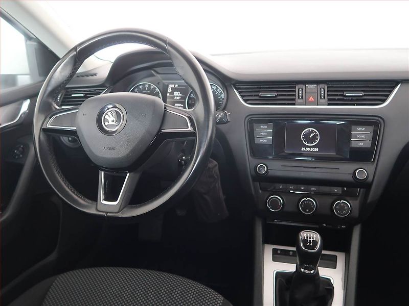 Škoda Octavia (2015) Ambition 1.6 TDI, Serv.kniha - fotka 7 z 14