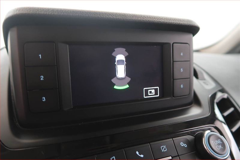 Ford Tourneo Connect (2018) Titanium 1.5 EcoBlue, 7Míst - fotka 19 z 21