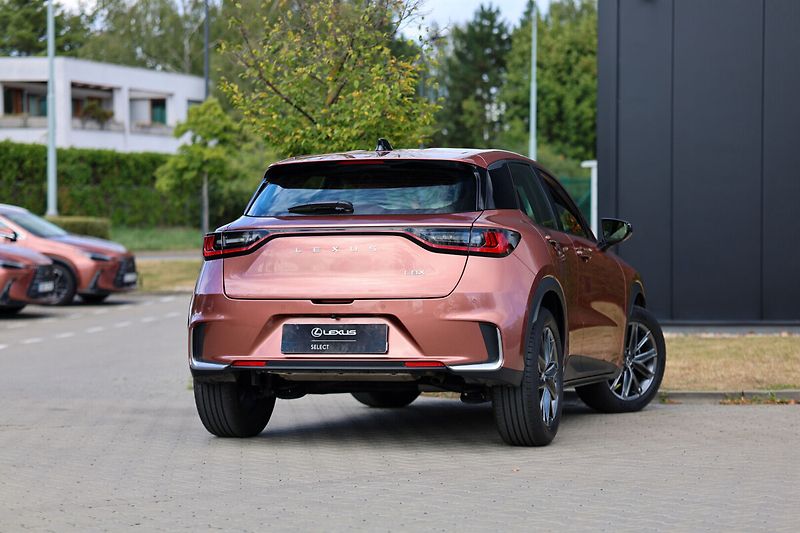 Lexus LBX 1,5 HEV ELEGANT TECH - fotka 4 z 24