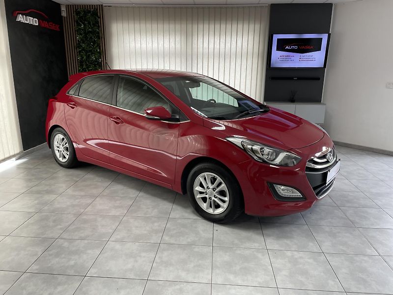Hyundai i30 1.6 i 16V ČR SERVISKA DIGIAC  - fotka 2 z 26