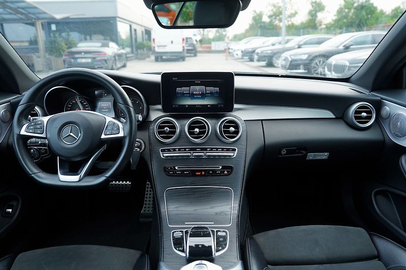 Mercedes-Benz Třídy C C 220d cabrio 4Matic AMG/210PS - fotka 30 z 44