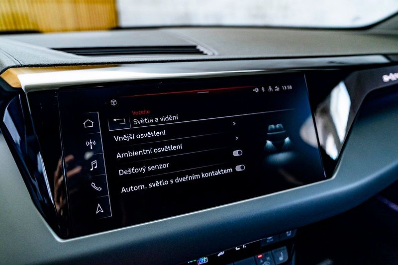 Audi Ostatní 350kW Laser HUD NightV ZÁRUKA - fotka 29 z 42