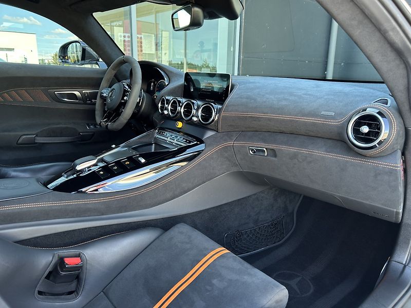 Mercedes-Benz AMG GT Black Series - fotka 21 z 43