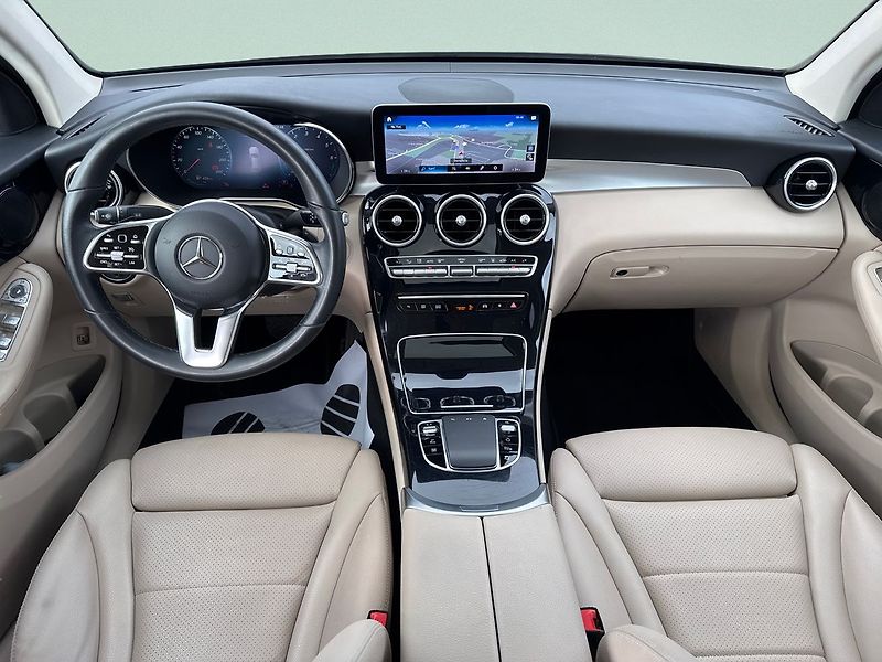 Mercedes-Benz GLC 300de 4MATIC Coupe - fotka 10 z 21