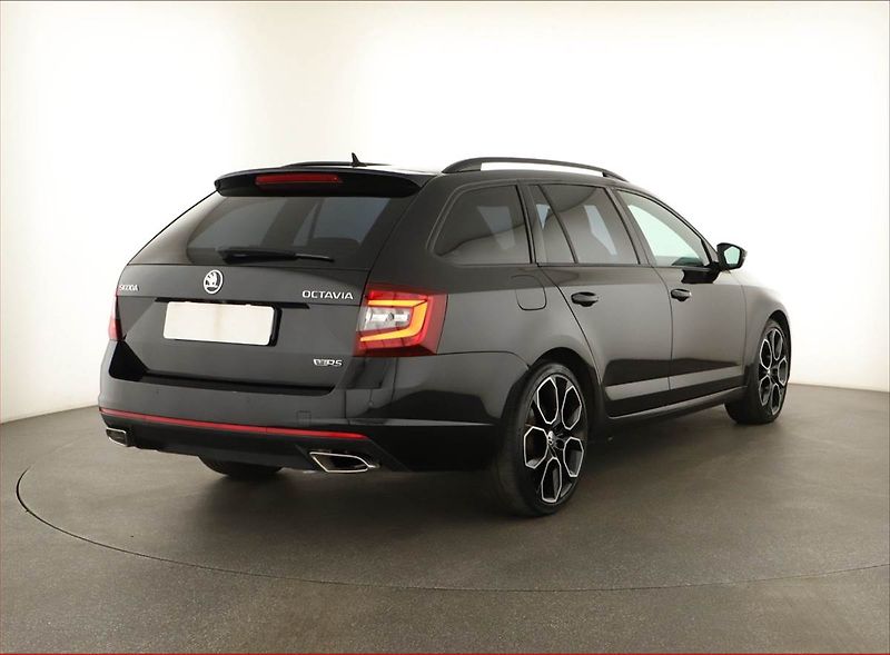 Škoda Octavia (2017) RS 2.0 TDI, Automat, Kůže - fotka 5 z 20