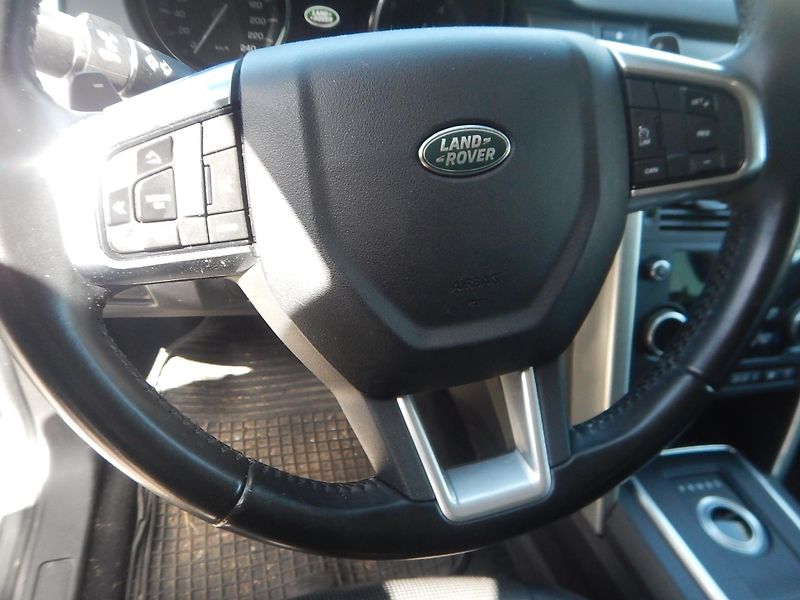 Land Rover Discovery Sport 2.0 TD4, DIGIKLIMA - fotka 19 z 22