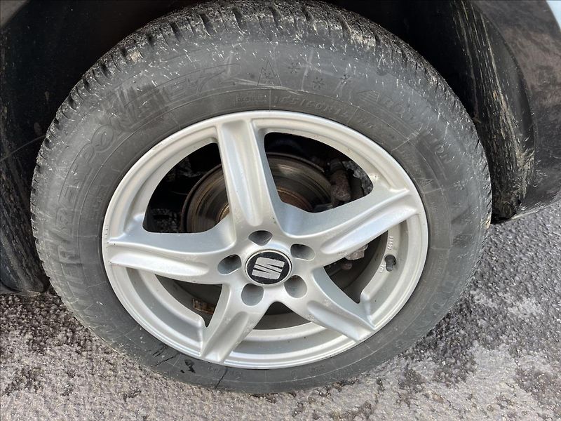 Seat Ibiza 1.2 TSi 63KW KLIMA SERVIS STK - fotka 33 z 34