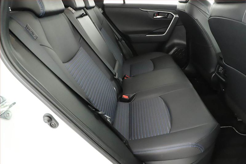 Toyota RAV4 (2023) 2.5 Hybrid - fotka 7 z 20