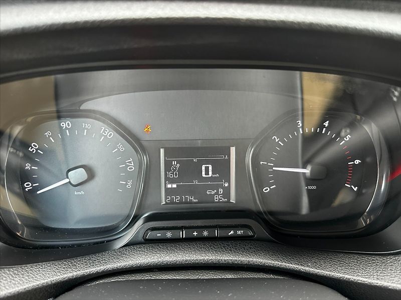 Toyota ProAce 2,0 2.0D-4D 110kW 9 MÍSTNÉ-CZ! - fotka 25 z 33