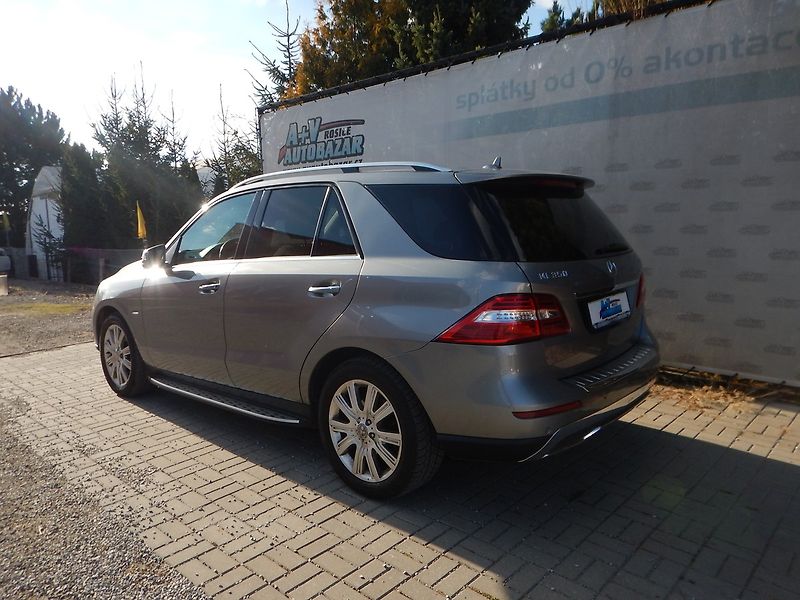 Mercedes-Benz Třídy M ML 350 BLUETEC 4MATIC - fotka 4 z 17
