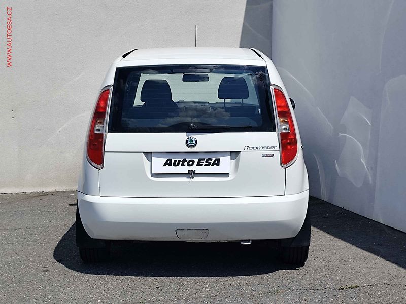 Škoda Roomster (2008) 1.9TDi, ČR, AC, výhřev sed - fotka 5 z 20