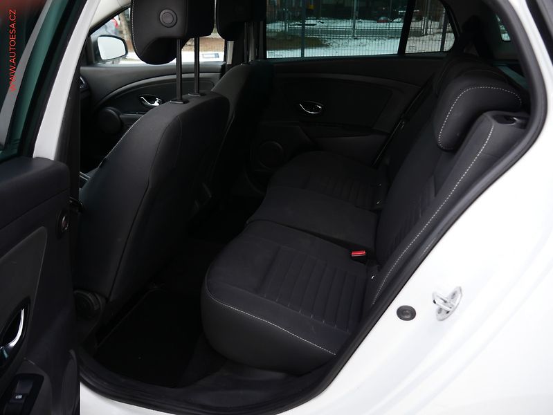 Renault Mégane (2014) 1.2 TCe, ČR, autoAC, temp - fotka 10 z 17