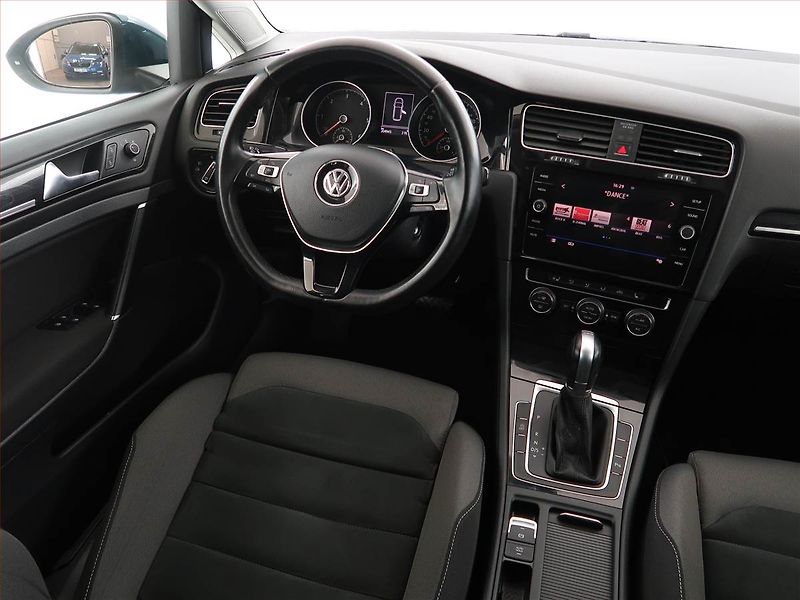 Volkswagen Golf (2017) Highline 2.0 TDI, Automat - fotka 7 z 18