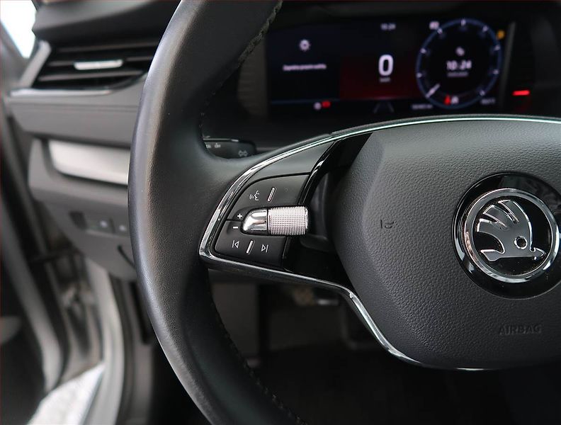 Škoda Octavia (2022) Ambition 2.0 TDI, Serv.kniha - fotka 19 z 24