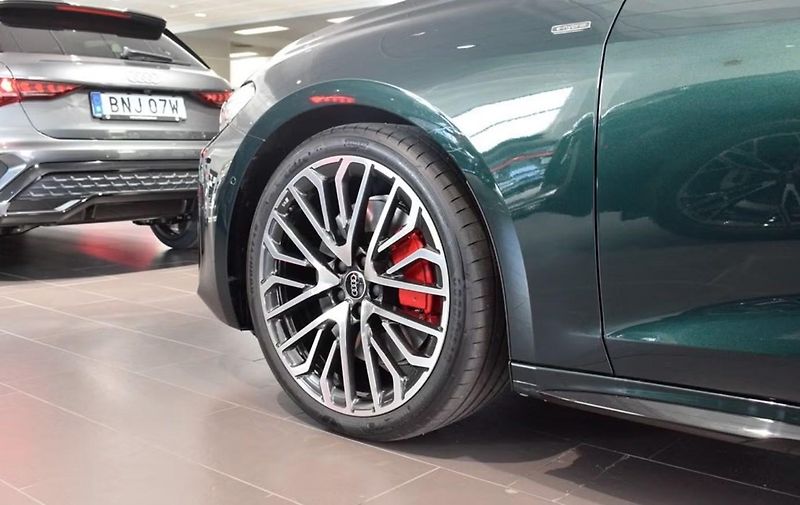 Audi A5 2.0 e-hybrid Q 360k Panorama - fotka 3 z 7